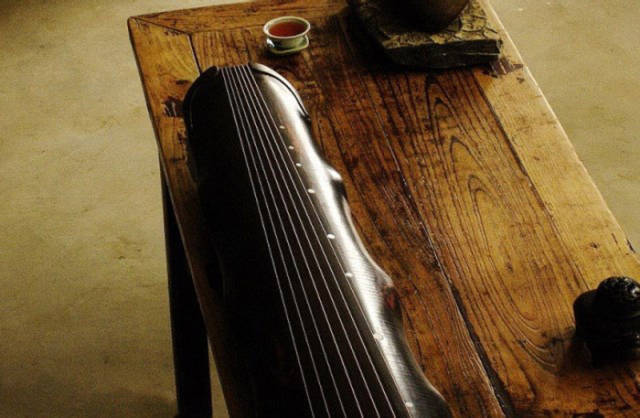 山东省古琴蕴含的传统文化，一把古琴制备出来要两年的时间